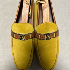 Louis Vuitton yellow suede Hockenheim men’s loafer. Sized 9.5D US.
